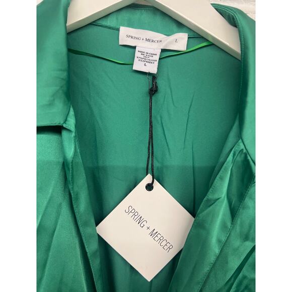 Spring and Mercer Sz L Emerald Green Long Bell Sleeve Satin Tie Front Mini Dress - Picture 3 of 4